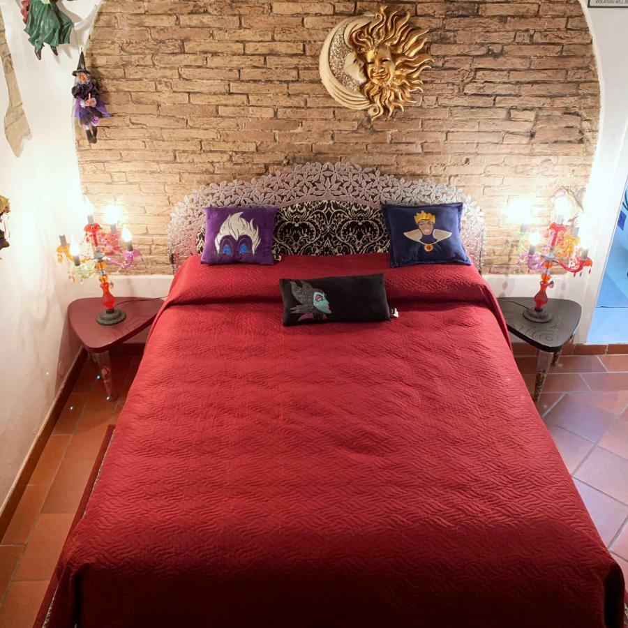 L'Ora Delle Streghe B&B Centralissimo Livourne Extérieur photo